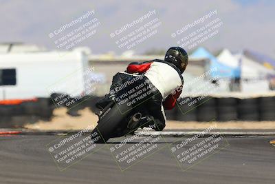 media/Oct-08-2022-SoCal Trackdays (Sat) [[1fc3beec89]]/Turn 16 (125pm)/